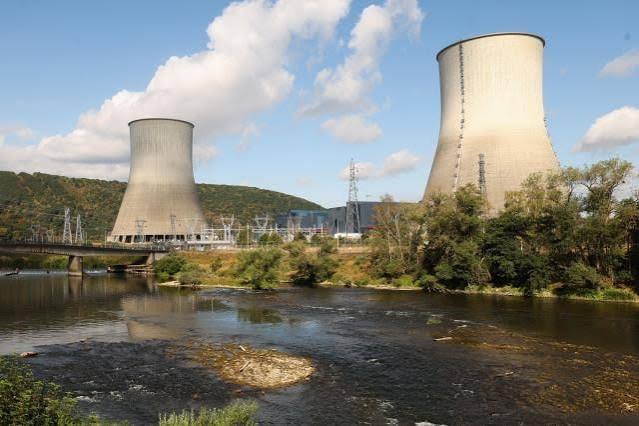 #国际新闻：8·12日全食削欧太阳能峰值9.7GW 西德降幅最剧