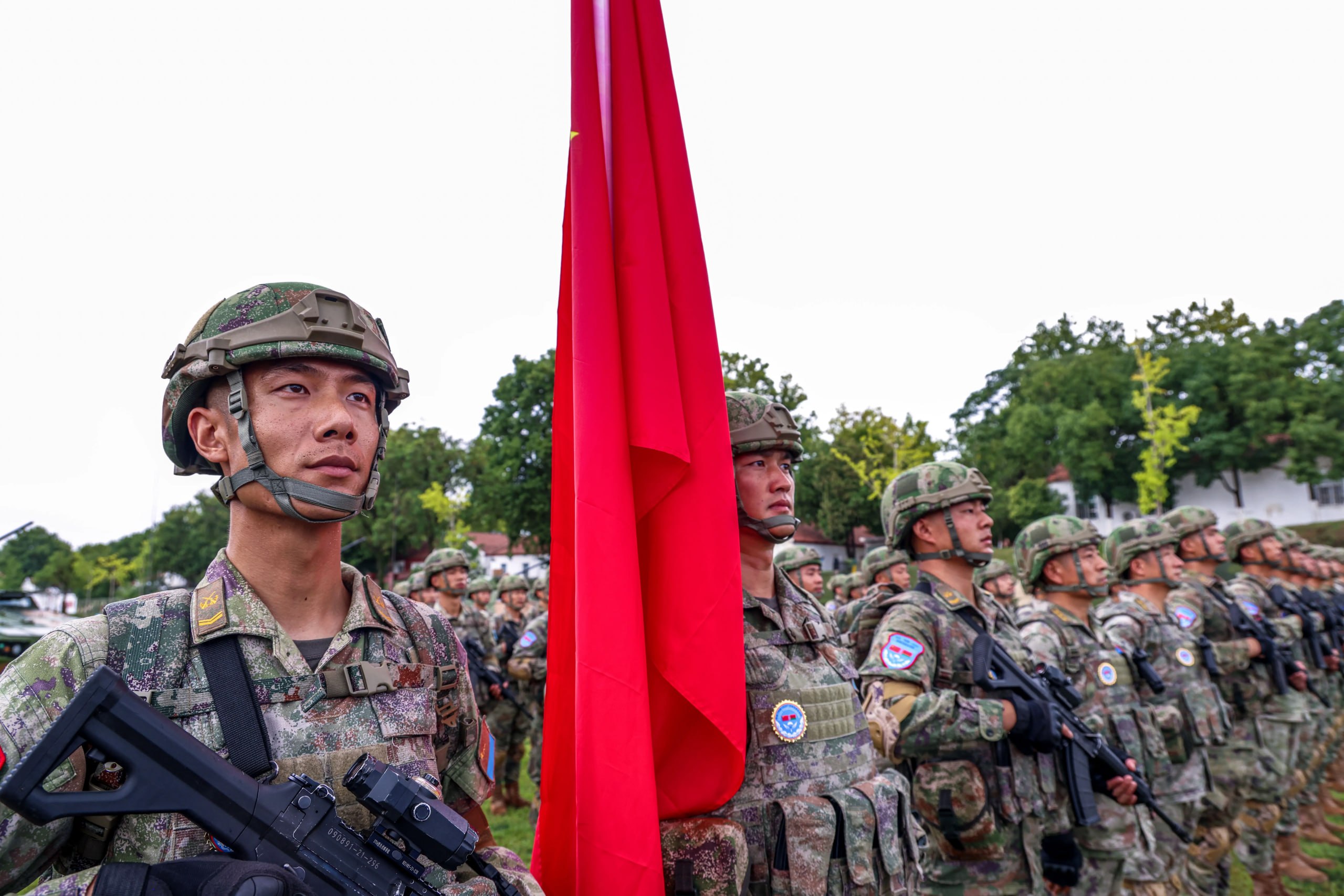 #国际新闻：白俄特种空降兵抵鄂 中白“神鹰-2026”城镇反恐联训开训