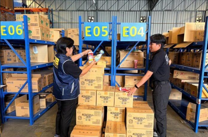 #泰国 消保警方突击北榄府走私仓储点，查获大批无合规日文美妆保健品，涉案总值超834万泰铢