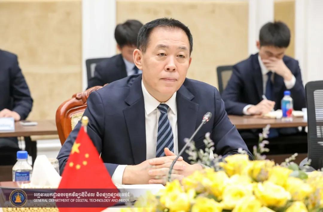 中国公安部刑侦局局长访问柬埔寨