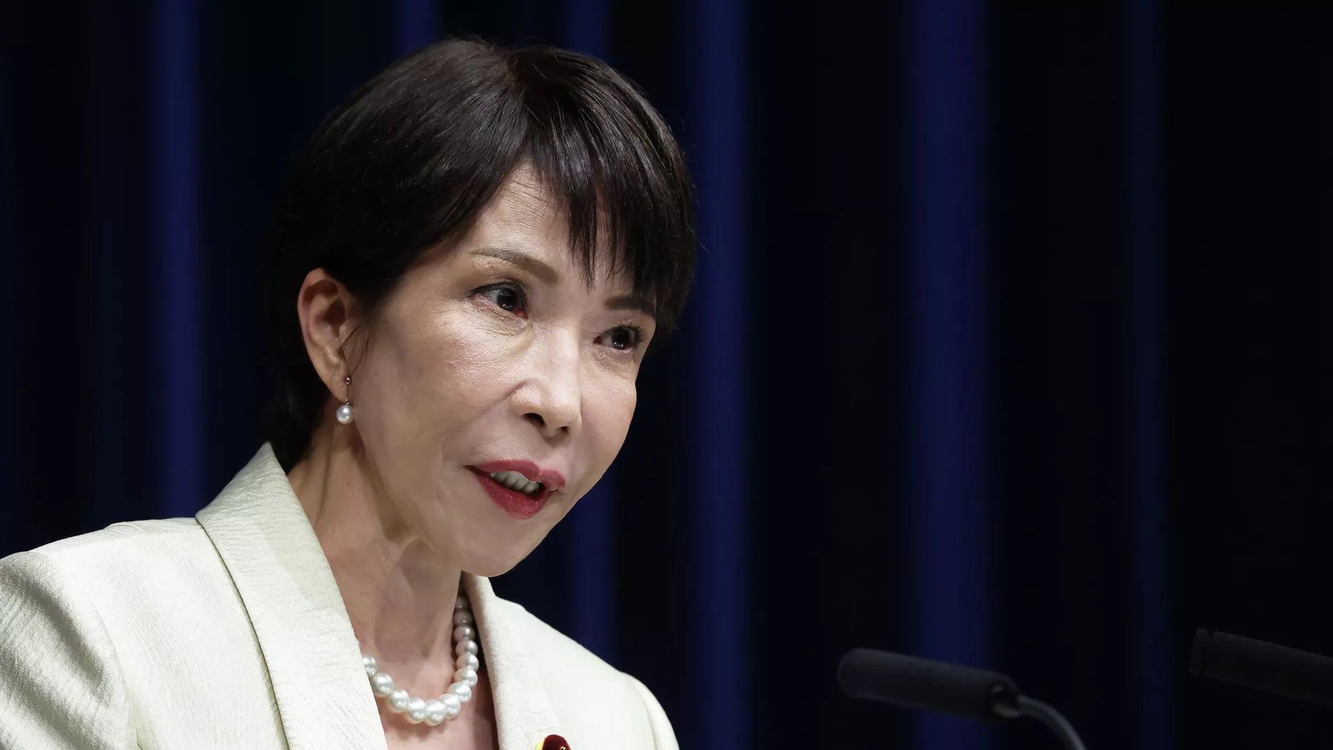 #国际新闻：高市终战日“遥拜”靖国+献玉串料，中方斥军国主义精神工具