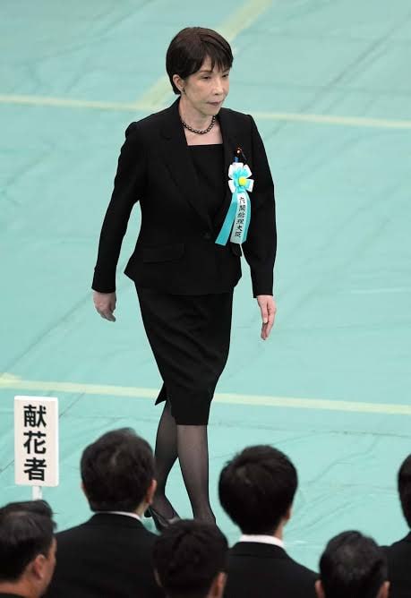 #国际新闻：高市终战日“遥拜”靖国+献玉串料，中方斥军国主义精神工具