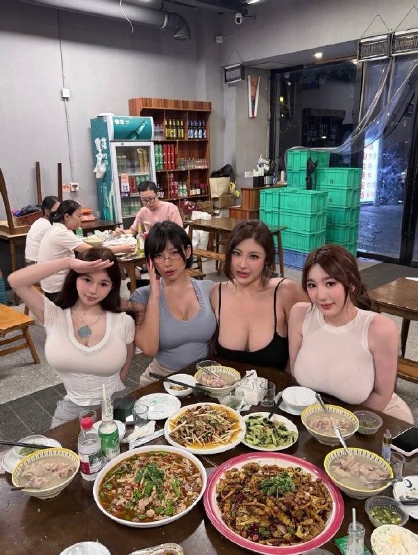 简单吃点 👀 男aa 女免单 快来吧