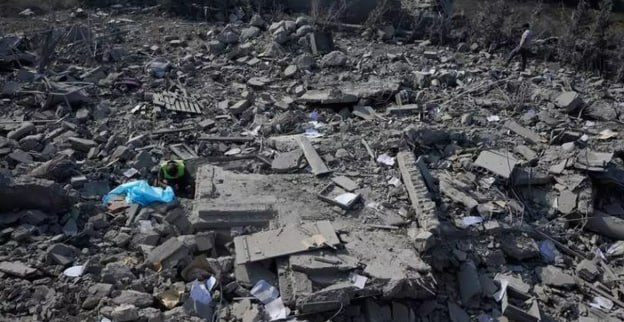 #国际新闻：以军空袭黎南安萨尔+代尔扎赫拉尼致9死，停火后最致命之一