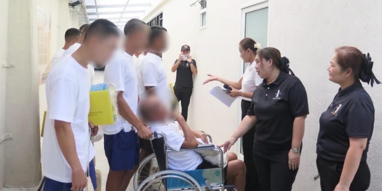 #泰国 86岁传奇毒王获皇家赦免出狱，曾涉贩毒持枪、服刑近十年
