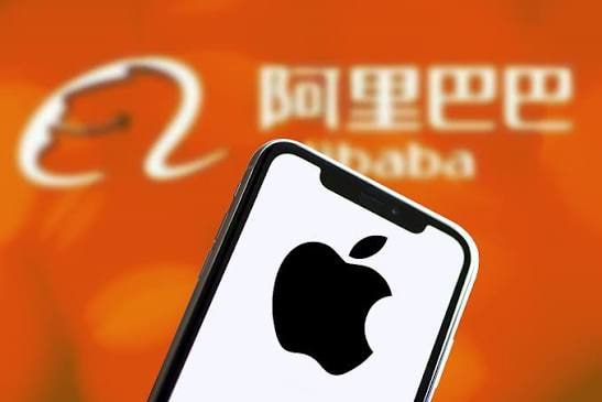 #国际新闻：苹果中国AI走“二元化”：牵手阿里Qwen+百度，绕开Gemini换CAC牌照，美政府视其为脱钩叛逃