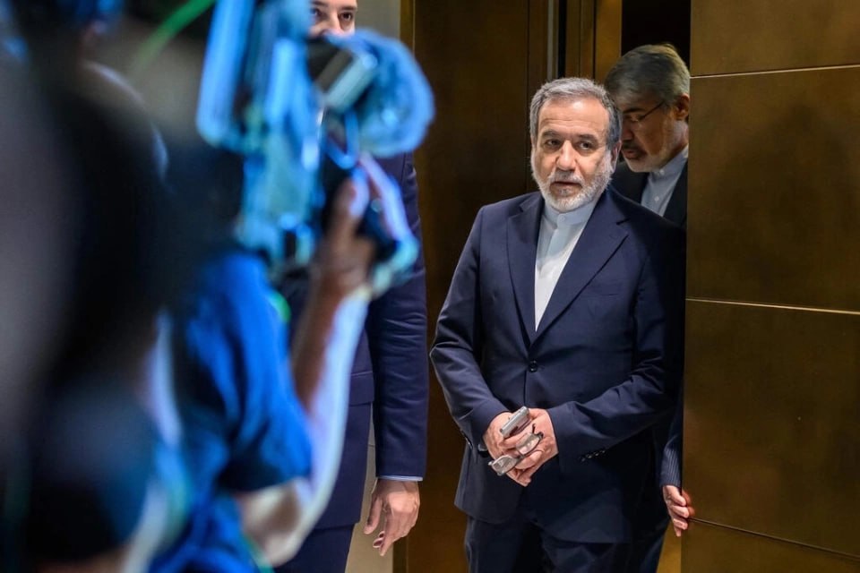 #国际新闻：美伊60天谈期8·17到期，Al Arabiya曝续延未确，伊外交部称“60天”本非停火硬限、备忘录已失效