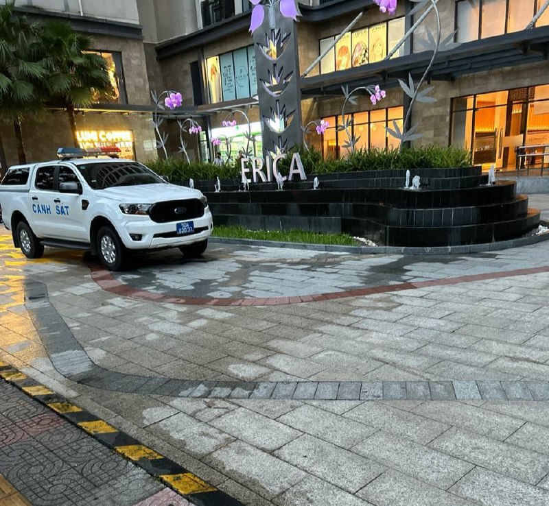 #越南快讯：胡志明9郡 “ERICA（Erica Tower）公寓”，警察正在逐户开展检查工作，在这附近的注意了！