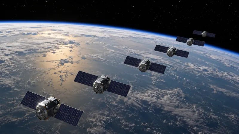 #国际新闻：俄版“星链”曙光星座遭五维围堵，乌不敢轻易打卫星：碎片+无效