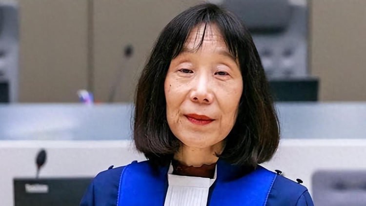 #国际新闻：美制裁ICC院长赤根智子，日本外务省连喊"非常遗憾"，在野党齐护中等强国原则