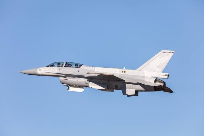 #国际新闻：台媒称66架F-16 Block 70"不久抵台"，中方：美台勾连粗暴违反一中原则