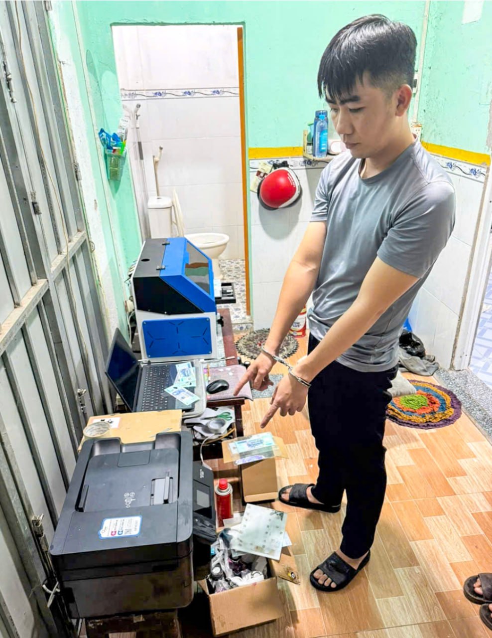 #越南 芹苴破获跨省制贩假币团伙，6人被公诉，查获总面值超2.83亿越南盾假钞