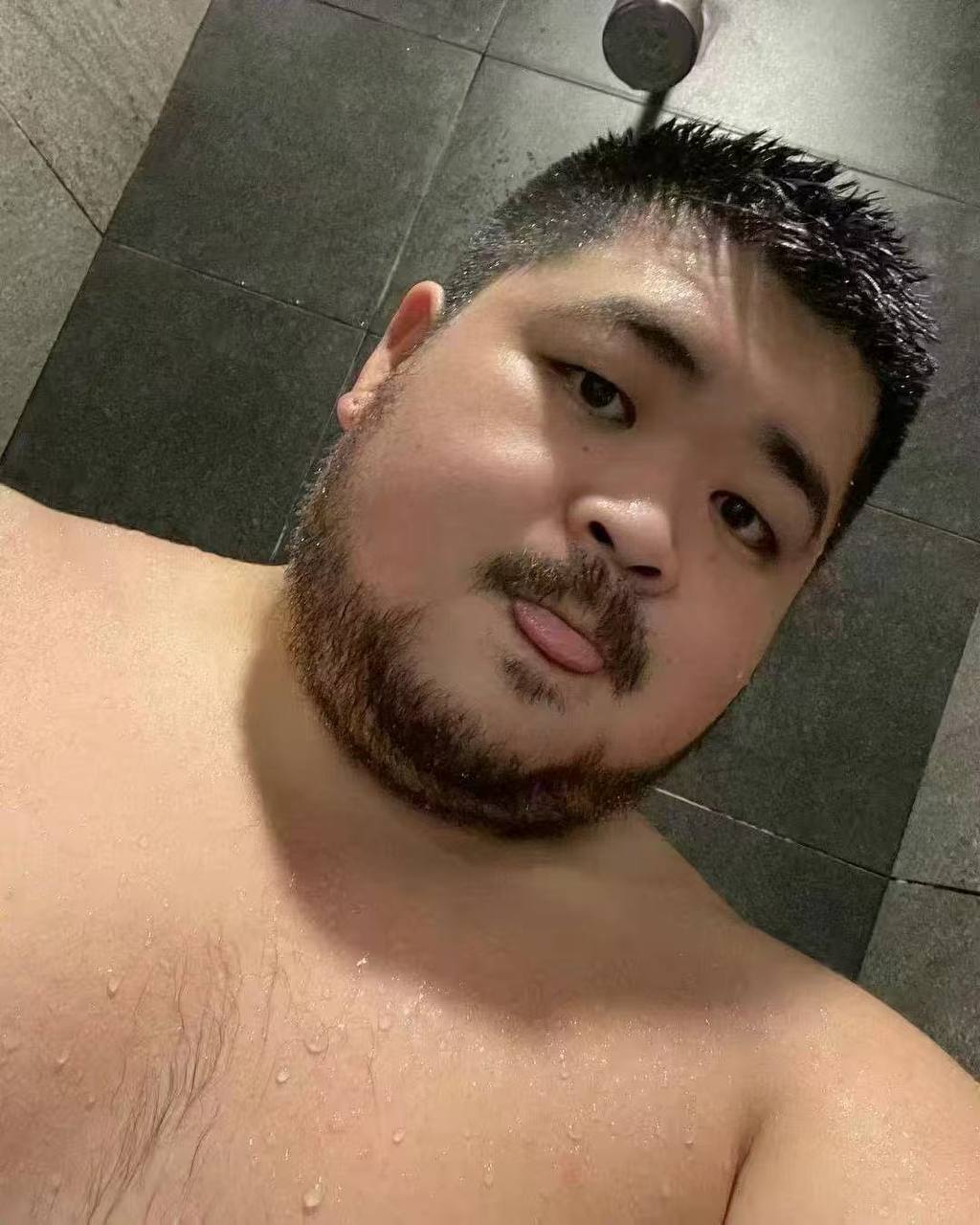 #慎点 宅男也要过七夕哦 #gay