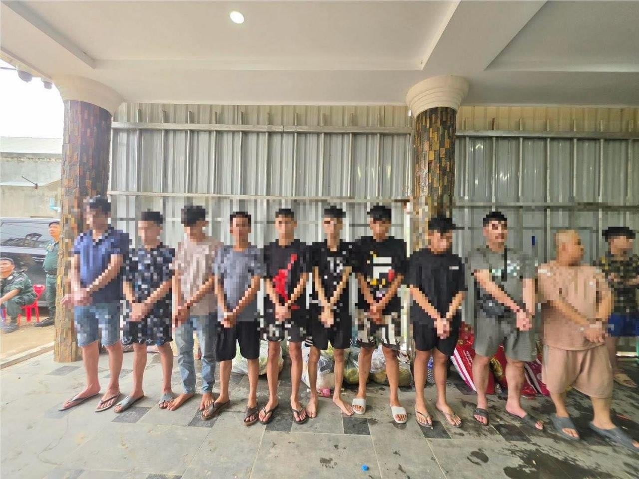 #柬埔寨 柴桢省警方突袭两处网诈窝点，一举抓获110名涉案人员，查获大批作案设备