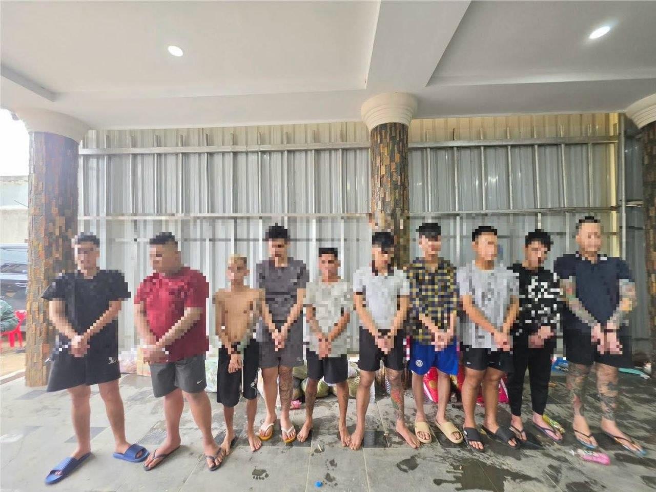 #柬埔寨 柴桢省警方突袭两处网诈窝点，一举抓获110名涉案人员，查获大批作案设备