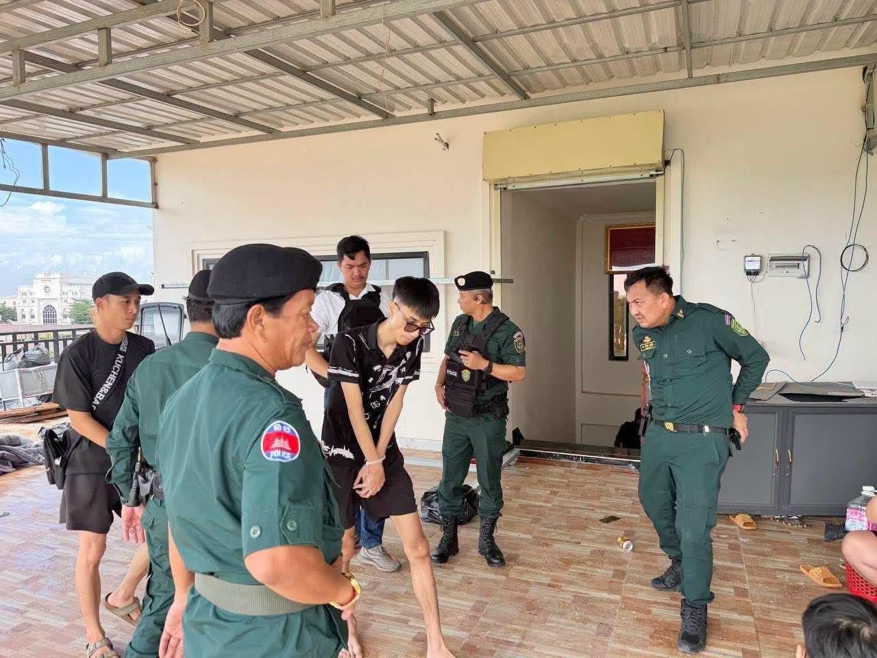 #柬埔寨 柴桢省警方突袭两处网诈窝点，一举抓获110名涉案人员，查获大批作案设备