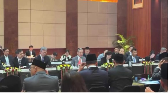 #国际新闻：印尼防长沙夫里会董军：扩联合军演+士官级人员交流+国防工业共建，不止买装备