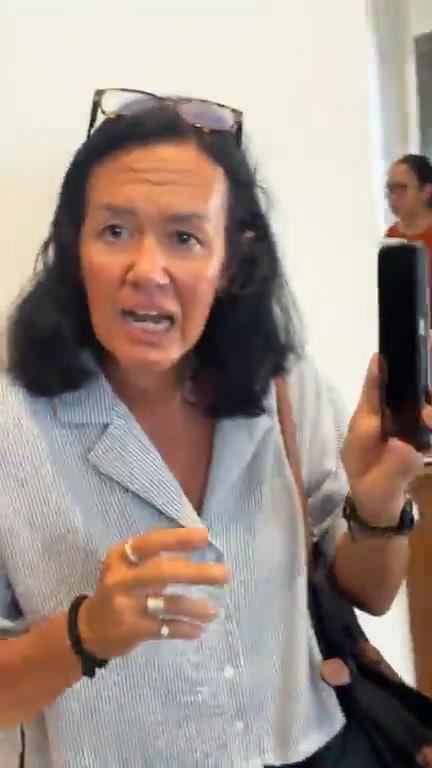 #柬埔寨 金边BKK1区酒店外籍女子醉酒与人起争执，网传信息澄清当事人并非泰国人