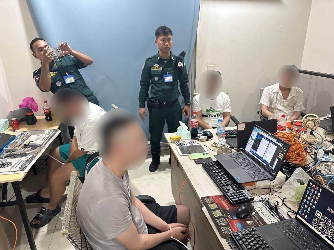 #西港 查获一诈骗窝点 逮捕7名中国籍嫌疑人