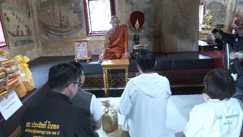 #泰国 难府500年普明寺遭地震洪水双重伤害出现沉降裂缝，议员呼吁尽快开展古迹结构检测