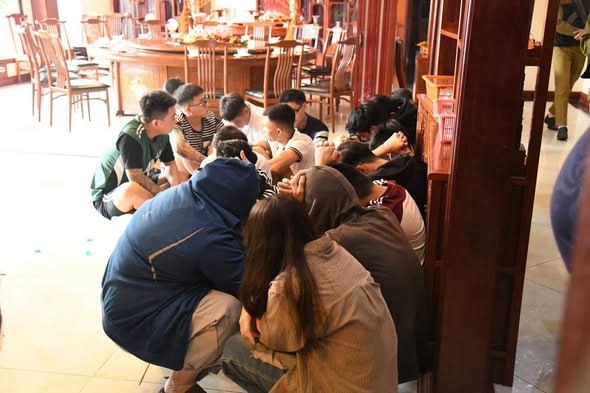 🇱🇦老挝三江凯撒公寓被突袭现场报道：