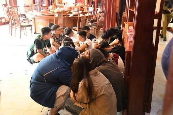 🇱🇦  #老挝 #三江 #凯撒公寓被突袭现场报道：
