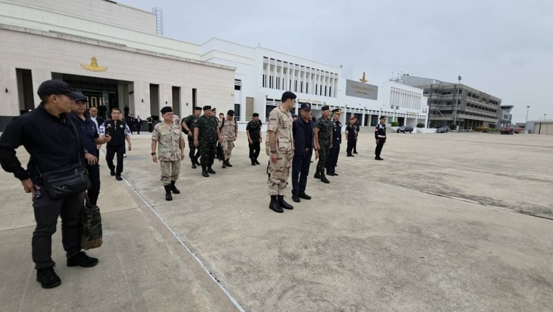 #泰国 泰南三府爆发动乱局势紧张，总理召开安全会议下令严执法、妥善安置民众