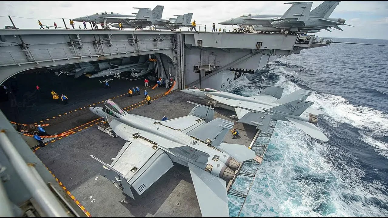 #国际新闻：特朗普强令CVN-81弃电磁弹射改回蒸汽，60天交改图引海军反弹