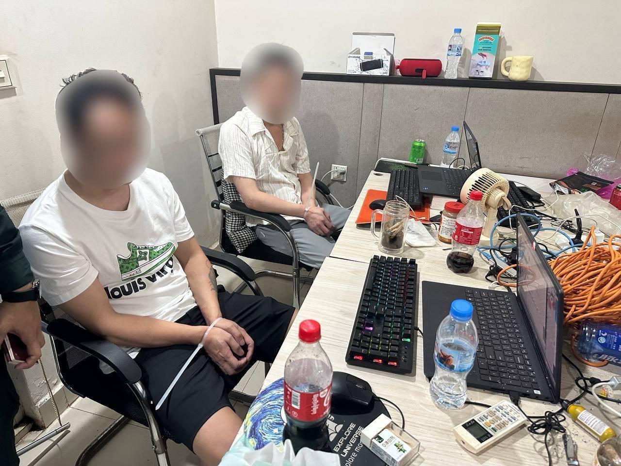 #柬埔寨 西哈努克市开展扫网诈专项行动，查获电子证物，7名中国籍涉案男子被捕