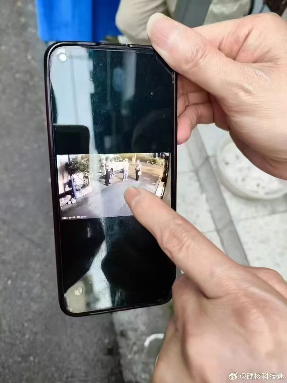 网上约炮，被骗去无人成人用品店下单，真是老板爆单的小妙招啊。