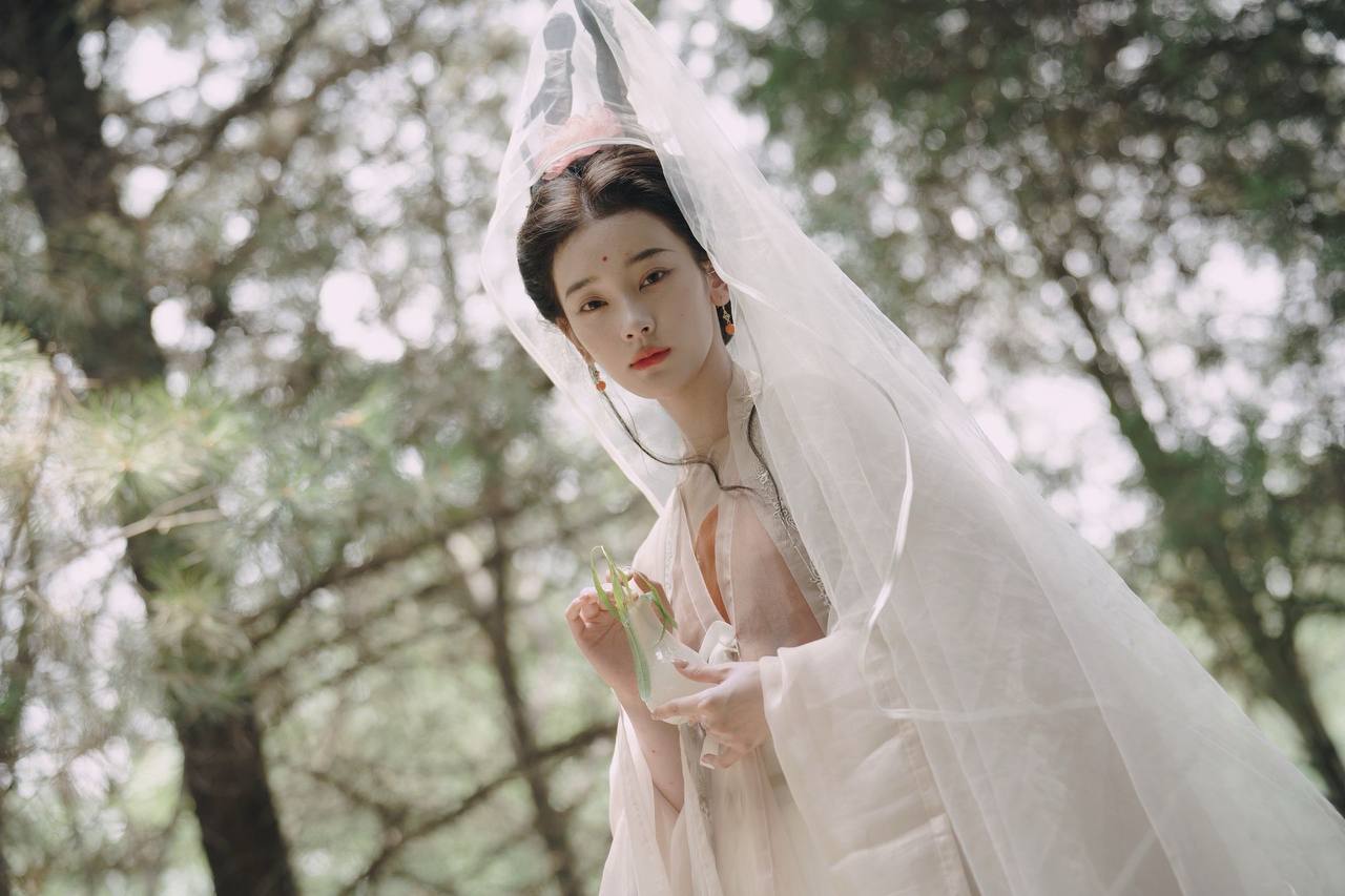 #cos 女菩萨 阿弥陀佛