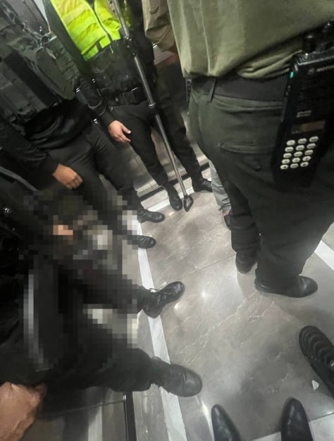 #网友提醒：金边黄山酒店有人报警声称遭遇绑架，警察手持AK47已抵达现场，没护照的朋友快跑～