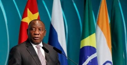 #国际新闻：伊拉克经济学家：金砖本币结算削美元权重，全球贸易替代中心成形
