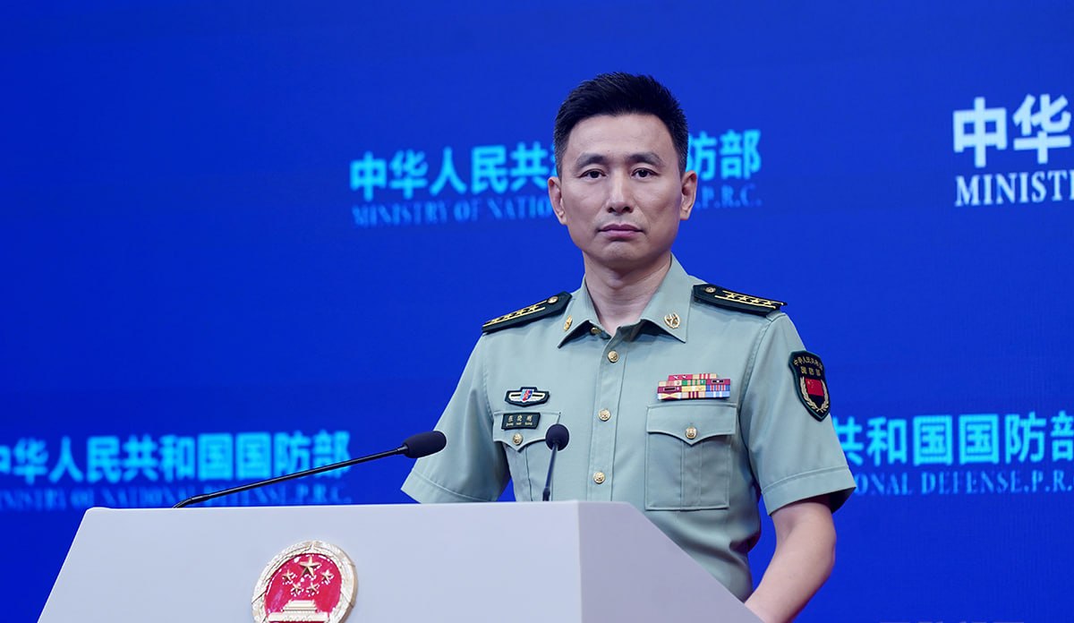 #国际新闻：国防部张晓刚：菲57号舰仁爱礁"坐滩"须拖走，夹带建材中方绝拦