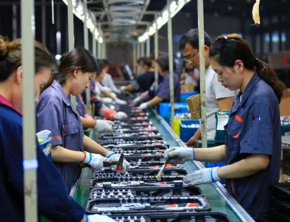 #国际新闻：特朗普拟对华追加7.5%关税触20%上限，白宫称未决！